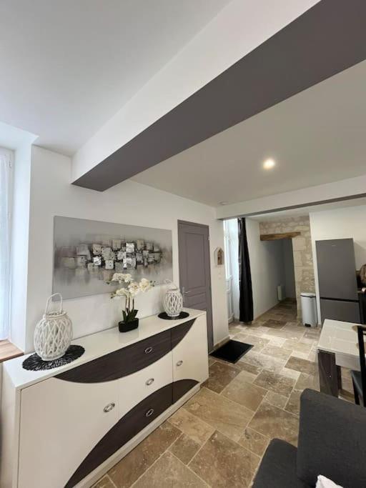 Charmante Maison De Bourg Cosy Acces Wifi Sepmes 외부 사진